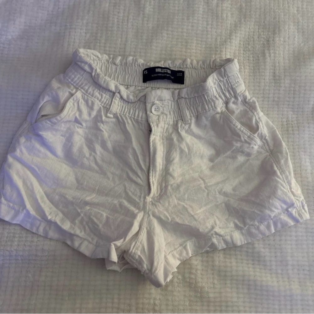 Hollister White High-Waist Casual Drawstring Shorts
